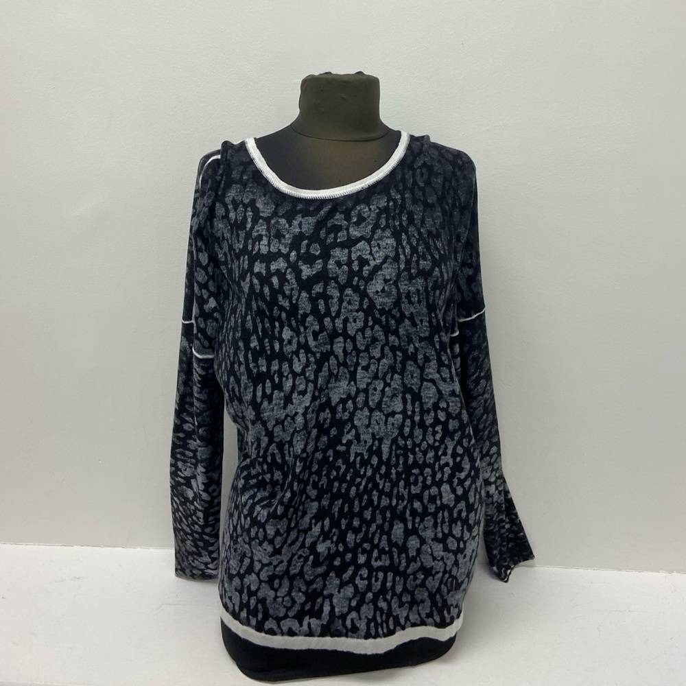Loose Cheetah Print Long-sleeve Tee